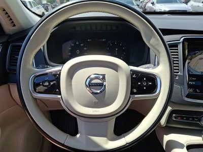 2020 Volvo XC90 Momentum