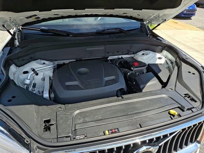 2020 Volvo XC90 Momentum
