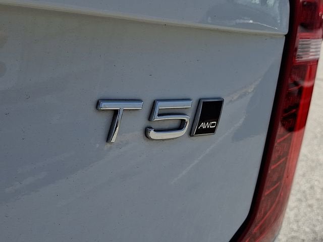 2020 Volvo XC90 Momentum