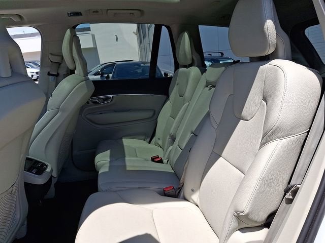 2020 Volvo XC90 Momentum