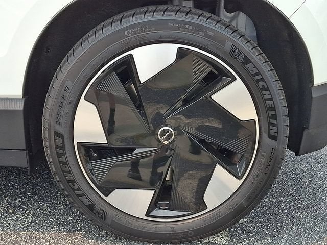 2025 Volvo EX30 Plus Twin Motor Performance, Fully electric