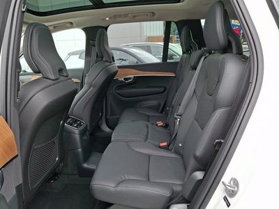 2024 Volvo XC90 Recharge Plug-In Hyb Plus Bright Theme