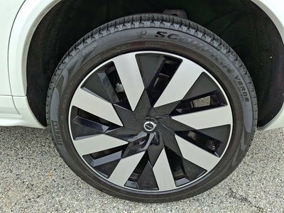 2024 Volvo XC90 Recharge Plug-In Hyb Plus Bright Theme