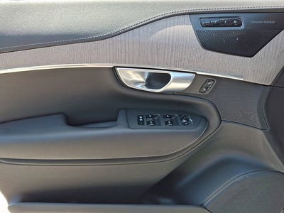 2024 Volvo XC90 Recharge Plug-In Hyb Ultimate Bright Theme