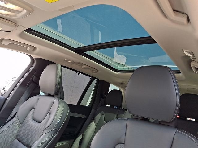 2024 Volvo XC90 Recharge Plug-In Hyb Ultimate Bright Theme