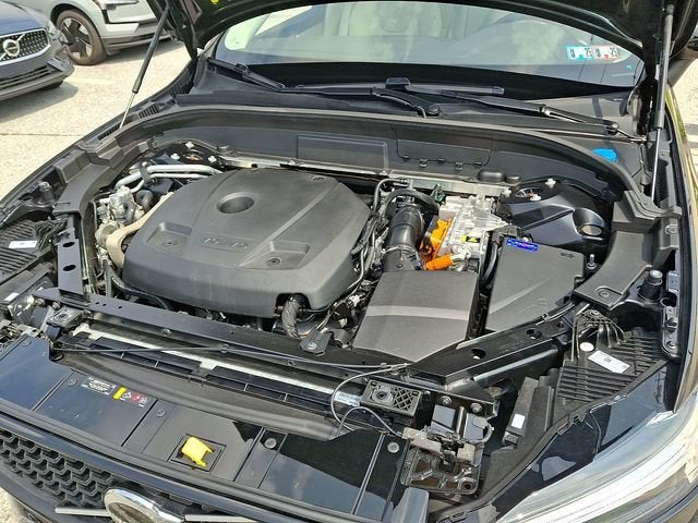 2024 Volvo XC60 Recharge Plug-In Hybrid T8 Plus Dark Theme