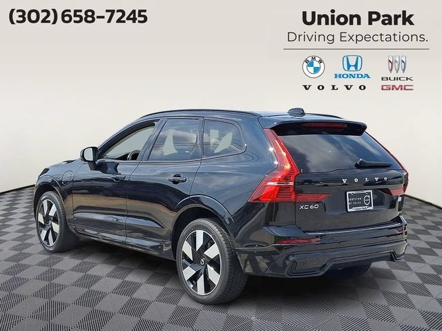 2024 Volvo XC60 Recharge Plug-In Hybrid T8 Plus Dark Theme