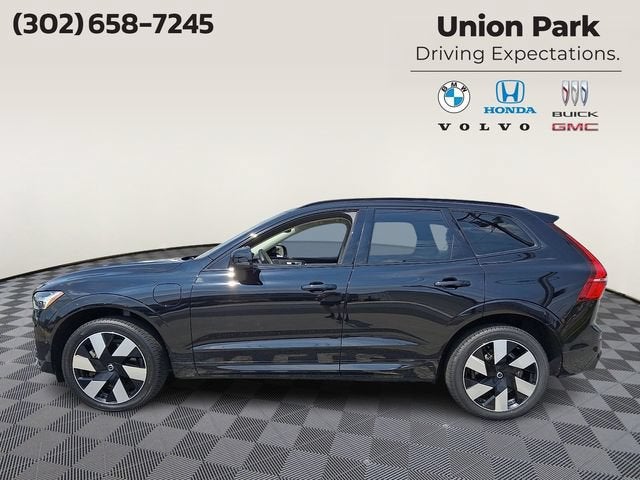 2024 Volvo XC60 Recharge Plug-In Hybrid T8 Plus Dark Theme