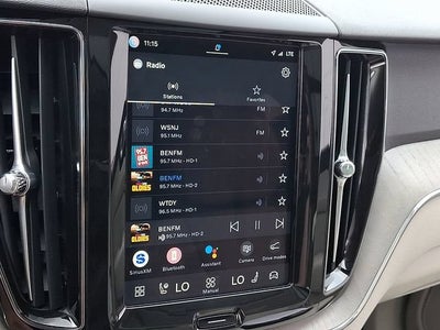 2024 Volvo XC60 Recharge Plug-In Hybrid T8 Plus Dark Theme