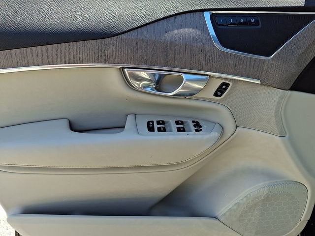 2023 Volvo XC90 Plus