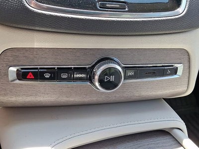 2023 Volvo XC90 Plus