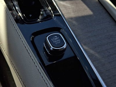 2023 Volvo XC90 Plus