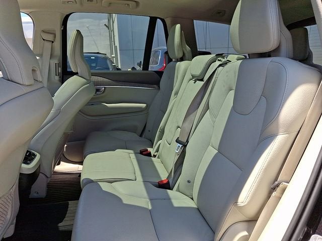 2023 Volvo XC90 Plus