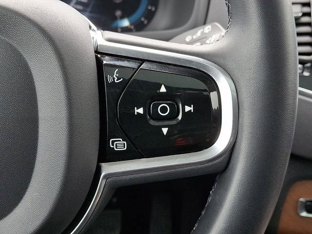 2023 Volvo XC90 Plus