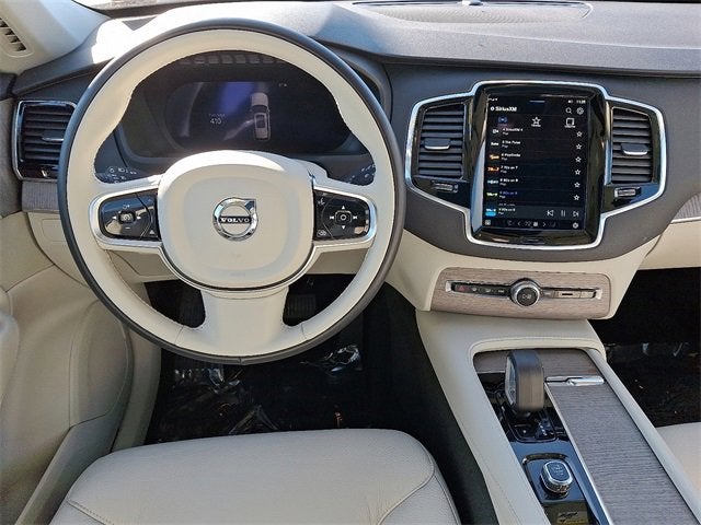 2023 Volvo XC90 Plus