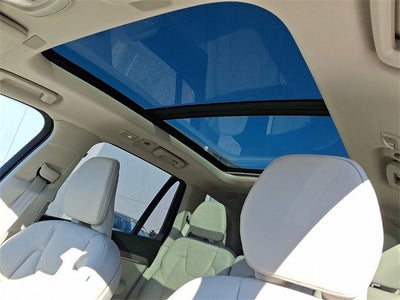 2023 Volvo XC90 Plus