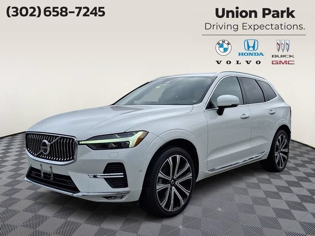 2023 Volvo XC60 B5 Ultimate Bright Theme