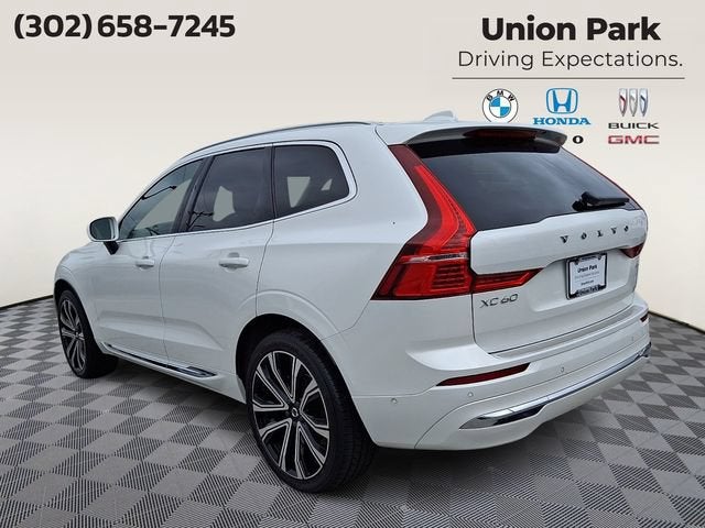 2023 Volvo XC60 B5 Ultimate Bright Theme