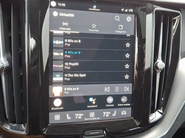 2024 Volvo XC60 Core Dark Theme