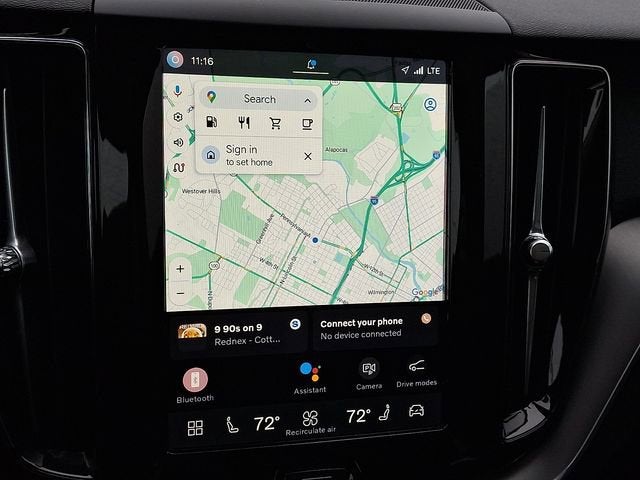 2024 Volvo XC60 Core Dark Theme