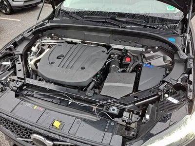 2024 Volvo XC60 Core Dark Theme