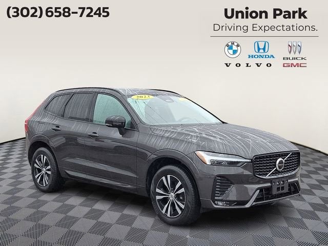 2024 Volvo XC60 Core Dark Theme