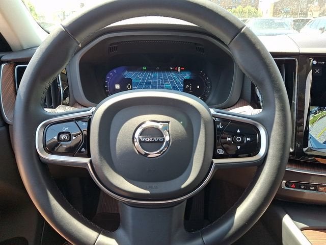 2023 Volvo XC60 Plus Bright Theme