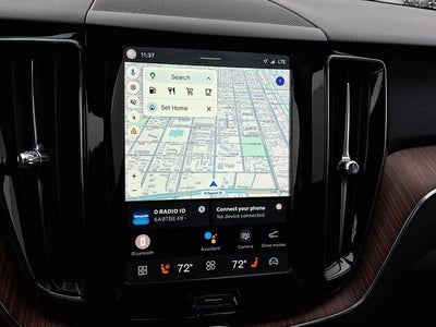 2023 Volvo XC60 Plus Bright Theme