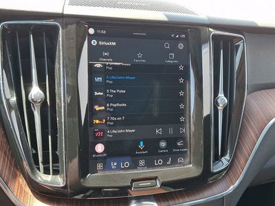 2023 Volvo XC60 Plus Dark Theme