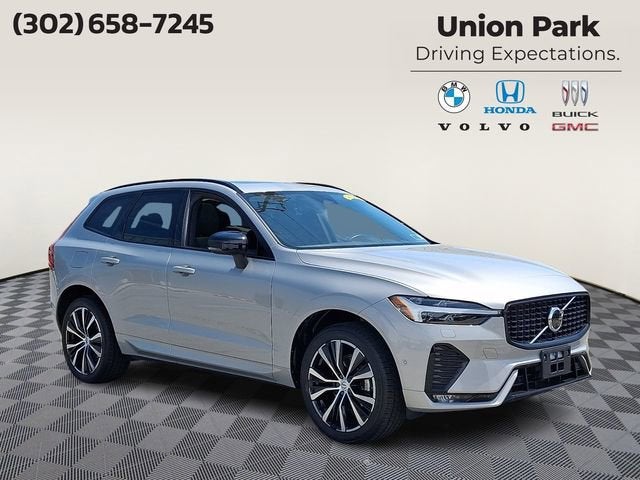 2023 Volvo XC60 Plus Dark Theme