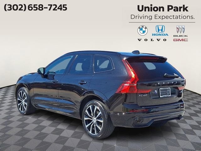 2023 Volvo XC60 Plus Dark Theme