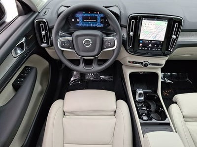 2024 Volvo XC40 Plus Dark Theme