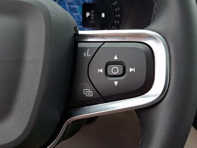 2024 Volvo XC40 Plus Dark Theme