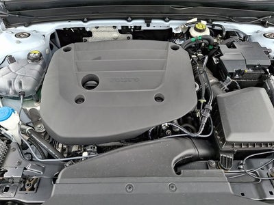 2024 Volvo XC40 Plus Dark Theme