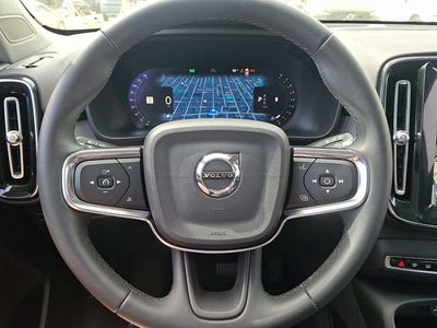 2024 Volvo XC40 Ultimate Dark Theme