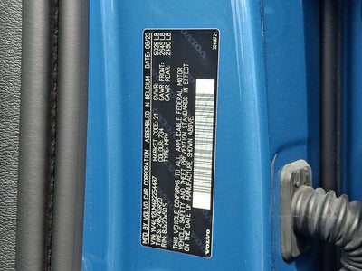 2024 Volvo XC40 Ultimate Dark Theme