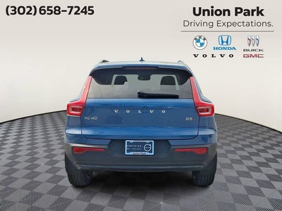 2024 Volvo XC40 Ultimate Dark Theme