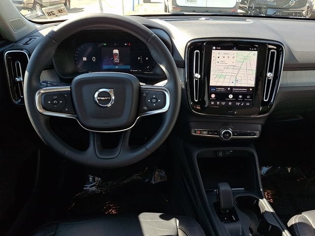2023 Volvo XC40 B5 Core
