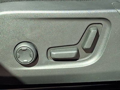 2023 Volvo XC40 B5 Core