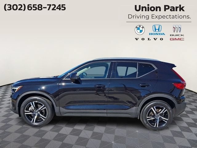 2023 Volvo XC40 B5 Core