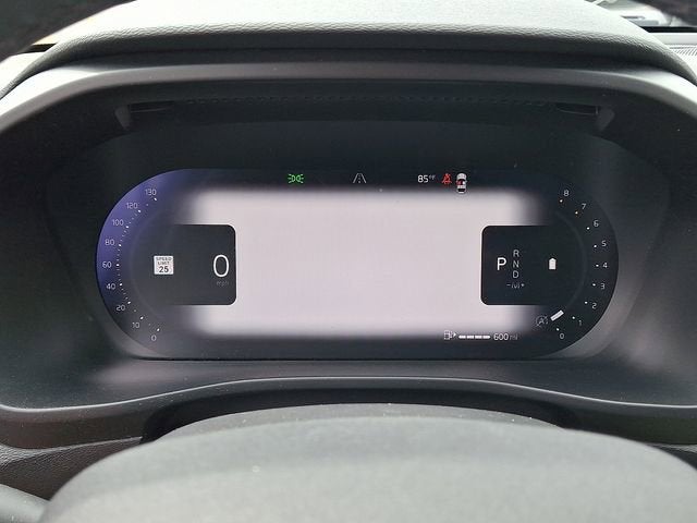 2023 Volvo XC40 Plus Dark Theme