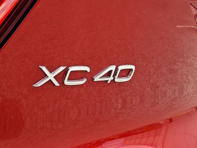 2023 Volvo XC40 Plus Dark Theme