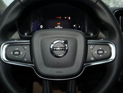 2023 Volvo XC40 Plus Dark Theme