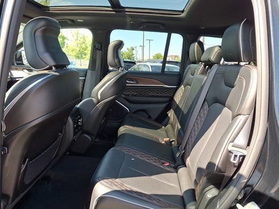 2023 Jeep Grand Cherokee Summit