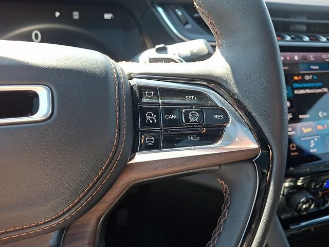 2023 Jeep Grand Cherokee Summit