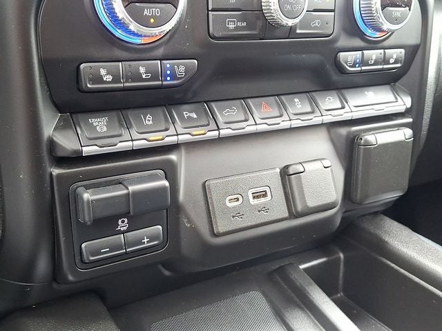 2022 GMC Sierra 3500HD Denali