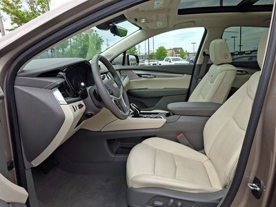 2022 Cadillac XT5 Premium Luxury