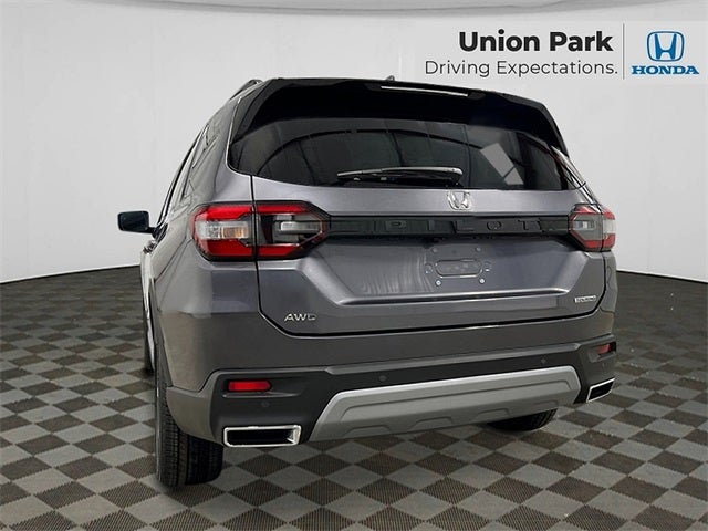 2025 Honda Pilot Touring