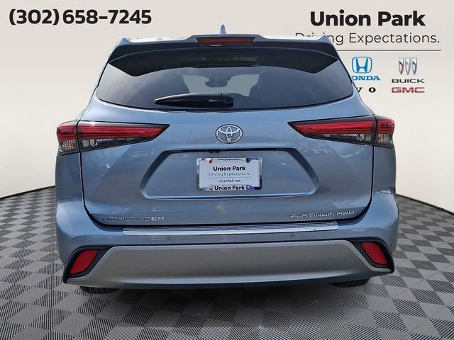 2023 Toyota Highlander Platinum