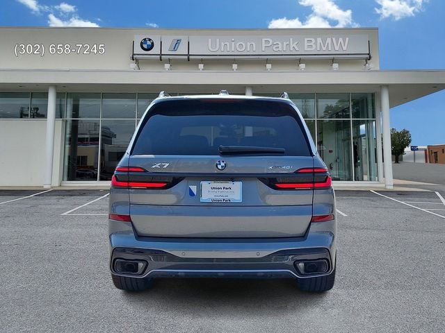 2027 BMW X7 xDrive40i